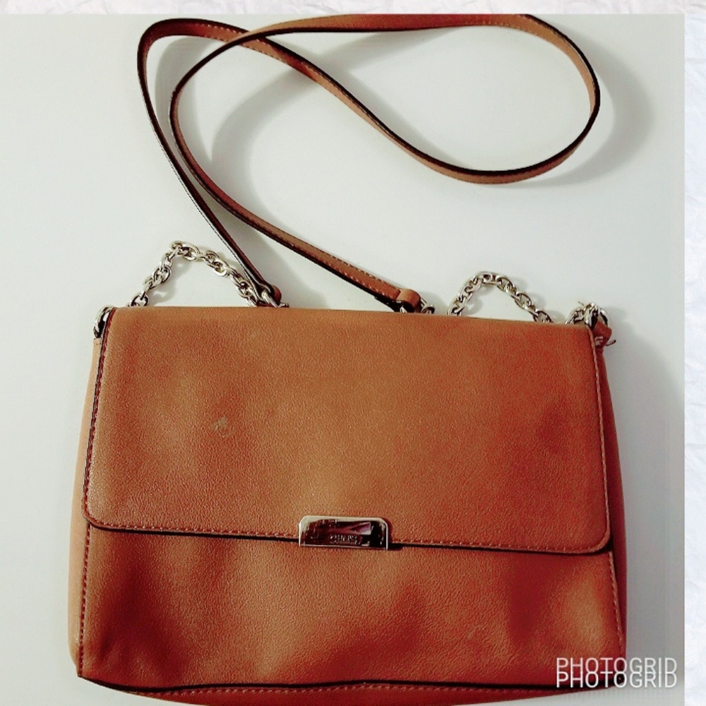 💎 Chaps Crossbody faux leather.